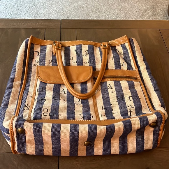 Anthropologie Handbags - Anthropologie striped tote bag